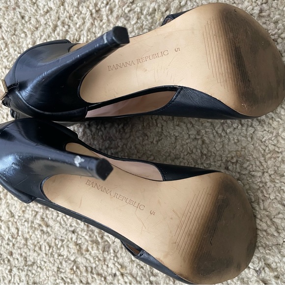 Banana Republic Open Toe Booties in Black Size 5 - Picture 12 of 16